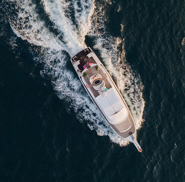Fly Bridge Yacht 55 (Full Day Racha Yai+Racha Noi+Phi Phi Island)